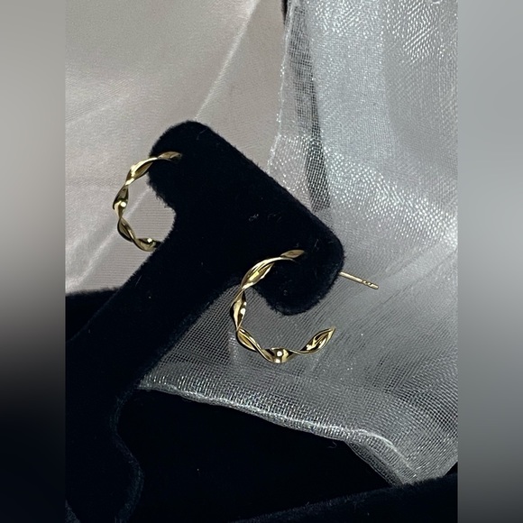 14K YELLOW GOLD twisted half hoop earrings REAL GOLD - Picture 4 of 13